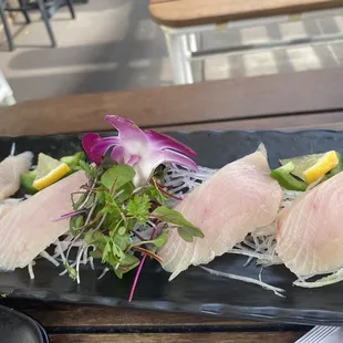 4 Piece Baja Yellowtail Crudo