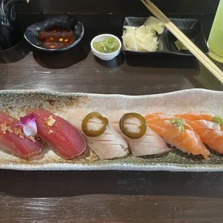 Seared Tuna Sushi