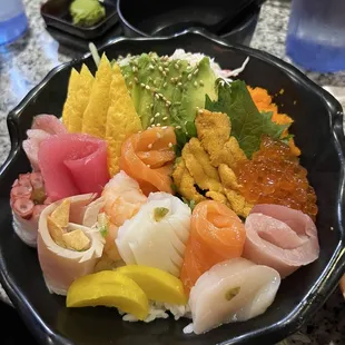 Deluxe Sashimi Bowl