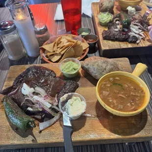 Arrachera steak and sides.