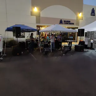 Live band