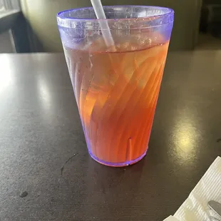 Refreshing iced tea with lemonnnnn! 2.26.2023