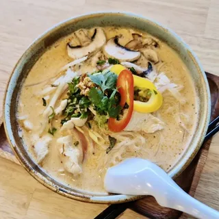 Creamy Tom Kha Chicken Noodle