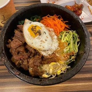 Kalbi Dolsot Bibimbap