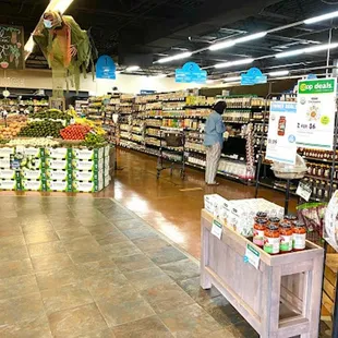 sushi and sashimi, interior