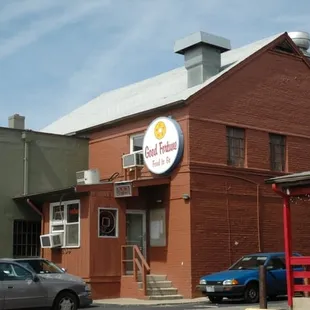 Exterior (photographed by Dave Hong)