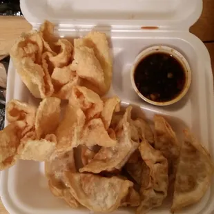 These are so yummy.  Potstickers and crab cream cheese ragoons
