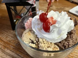 Cheri O's Coffee House & Ice Cream Parlour