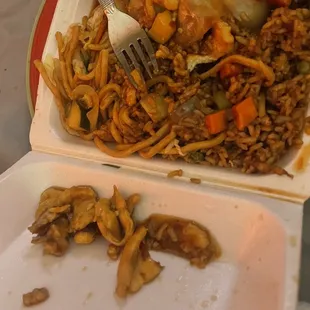 Tiny amount of chicken that came in the Kung Pao Chicken combination dinner
