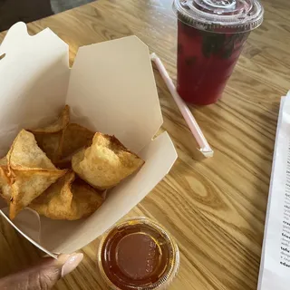 Fresh Pomegranate Lemonade