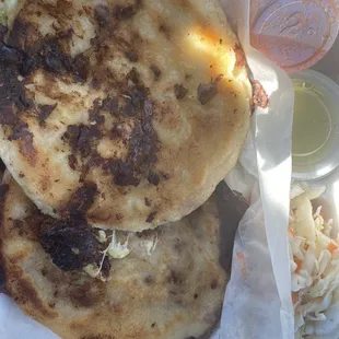 Pupusas (Jalapeño con Queso, Queso, Frijoles con Queso)