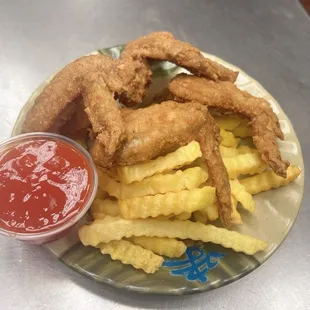 chicken wings and fried chicken, food