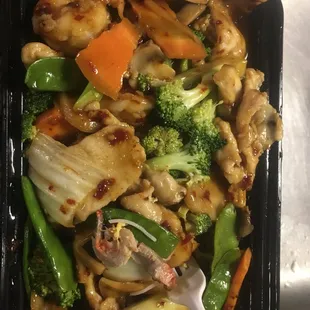 This what came when I ordered garlic beef- Looked good, smelled good, but because I didn't know what it was and have allergies I tossed