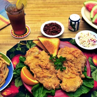food, chicken wings and fried chicken