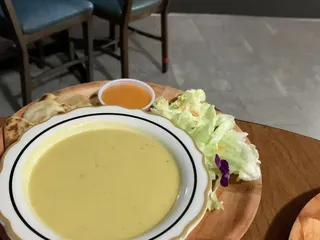 Cabin Restaurant & Lounge