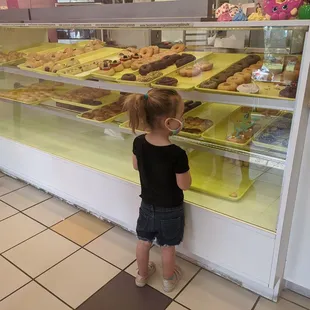 Choosing a donut