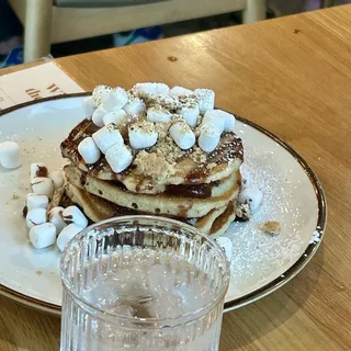 S'MORES PANCAKE STACK