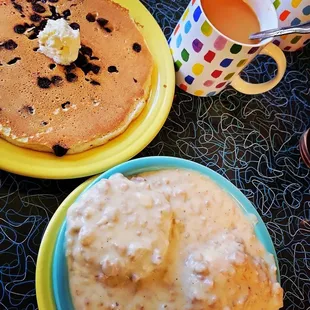 Hoosier version of the Loco Moco and chocolate chip pancake.