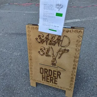 'flea' vendor market - salad slvt