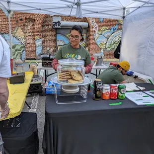 'flea' vendor market - salad slvt