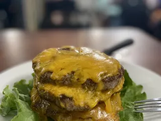 House of Burgers & Wings