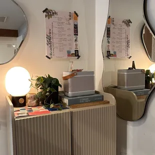 sushi and sashimi, interior