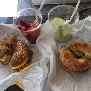 Veggie Hummus Bagel