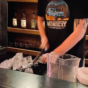 Slicing and dicing for ice cubes