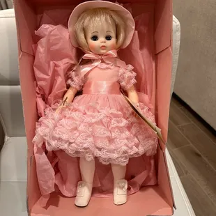 the vintage madame alexander doll i scored for only $23!!  she was in excellent condition with tags attached &amp; all original clothing.