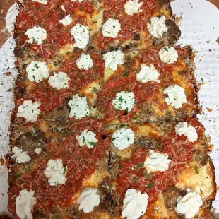 Good Pie 03-11-2020: A Good Time Detroit Style – Mozzarella, Fresh Mozzarella, Grana, Meatballs, Ricotta, Tomato Sauce, Basil