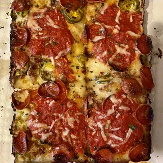 Detroit Good Hot - Small 8 x 10 inch 4 slices