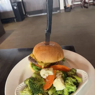 Traditional Cheeseburger