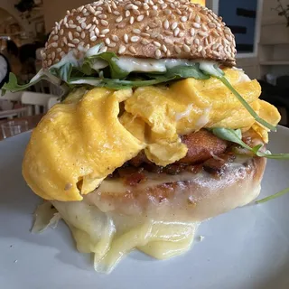 Breakfast sandwich