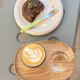 Excellent cortado service.