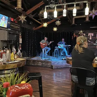 Josh Roy performing.