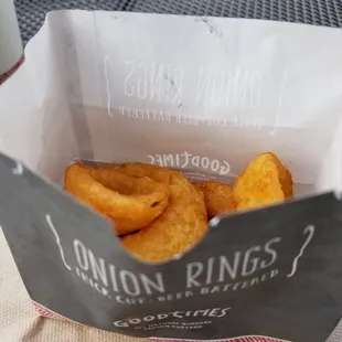 Where&apos;s the onion rings? Came half full.  Where&apos;s the meat? This is a double.  Smash burger has thicker patties then this.