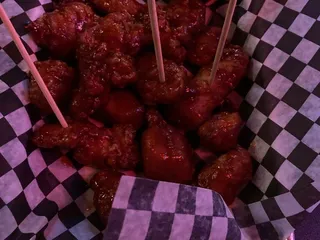 Moe & Curly's