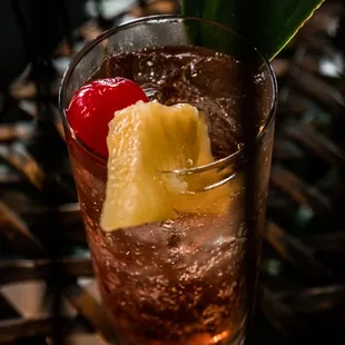 Amaretto, Cranberry Juice, Triple Sec, Vodka