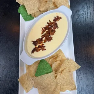 Canton Chorizo Con Queso