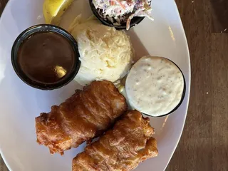 Shooters Saloon And Eatery