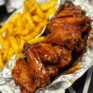 10Pic Wings and Fries