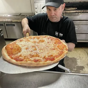 Snoop Craigy Craig the owner with that savory cheese pie= you can't go wrong with that I tell ya