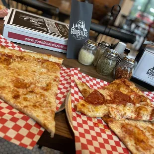 food, pizza