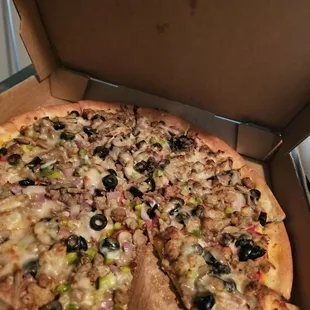 Regular crust is my fave on any pizza they make!