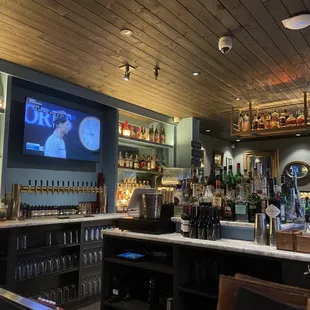 Wise guy Lounge