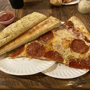 food, pizza