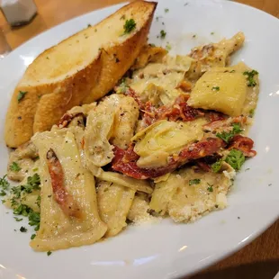 Stuffed rigatoni with artichoke... one of my favorites