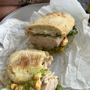 Turkey sandwich, lots meat, delicious