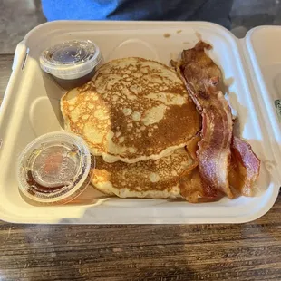 Good ol pancakes and bacon!