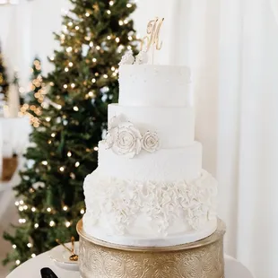 Winter White Rose Wedding Cake